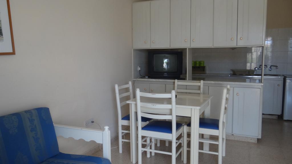 בורוקליני Klashiana Hotel Apartments מראה חיצוני תמונה