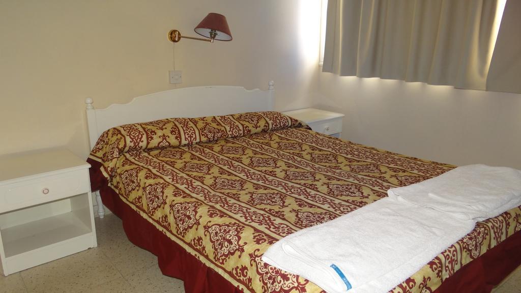 בורוקליני Klashiana Hotel Apartments מראה חיצוני תמונה