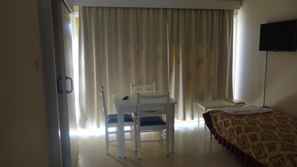 בורוקליני Klashiana Hotel Apartments מראה חיצוני תמונה